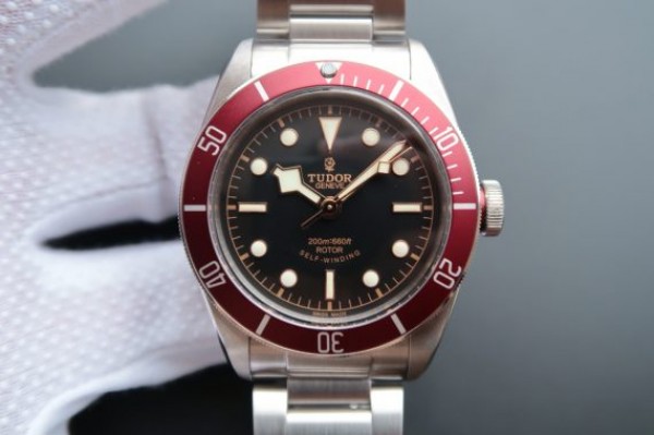 Tudor Heritage Black Bay ZF Bracelet Red A2824 V7