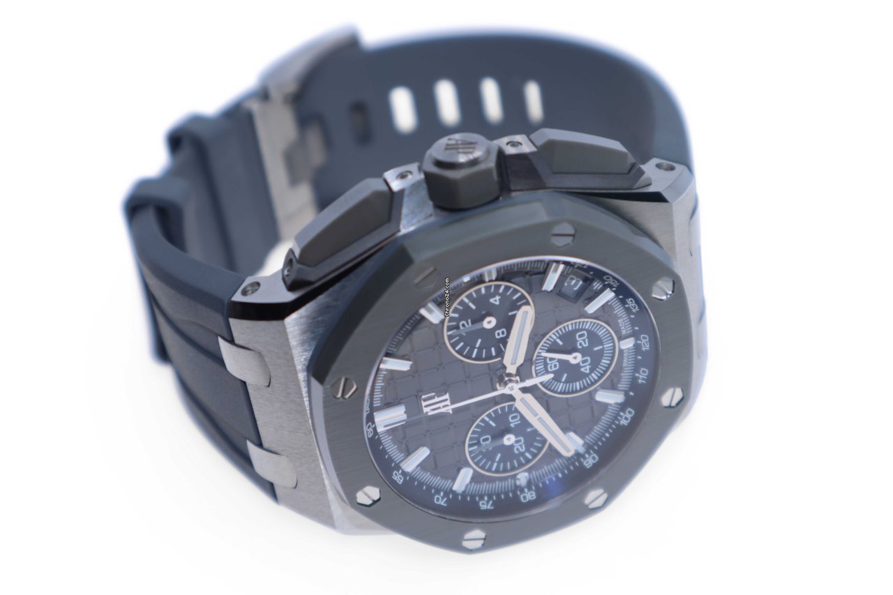 Audemars Piguet Royal Oak Offshore Mens watch Unisex Automatic Titanium 26420IO.OO.A009CA.01 - gallery