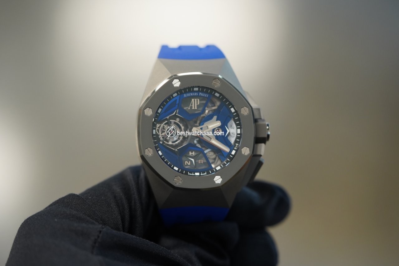 Audemars Piguet Royal Oak Concept Mens watch Unisex Manual winding Titanium 26589IO.OO.D030CA.01