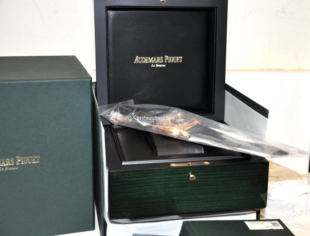 Audemars Piguet Millenary 4101 Mens watch Unisex Automatic Rose gold Ref. 15350OR.OO.D093CR.01 - gallery