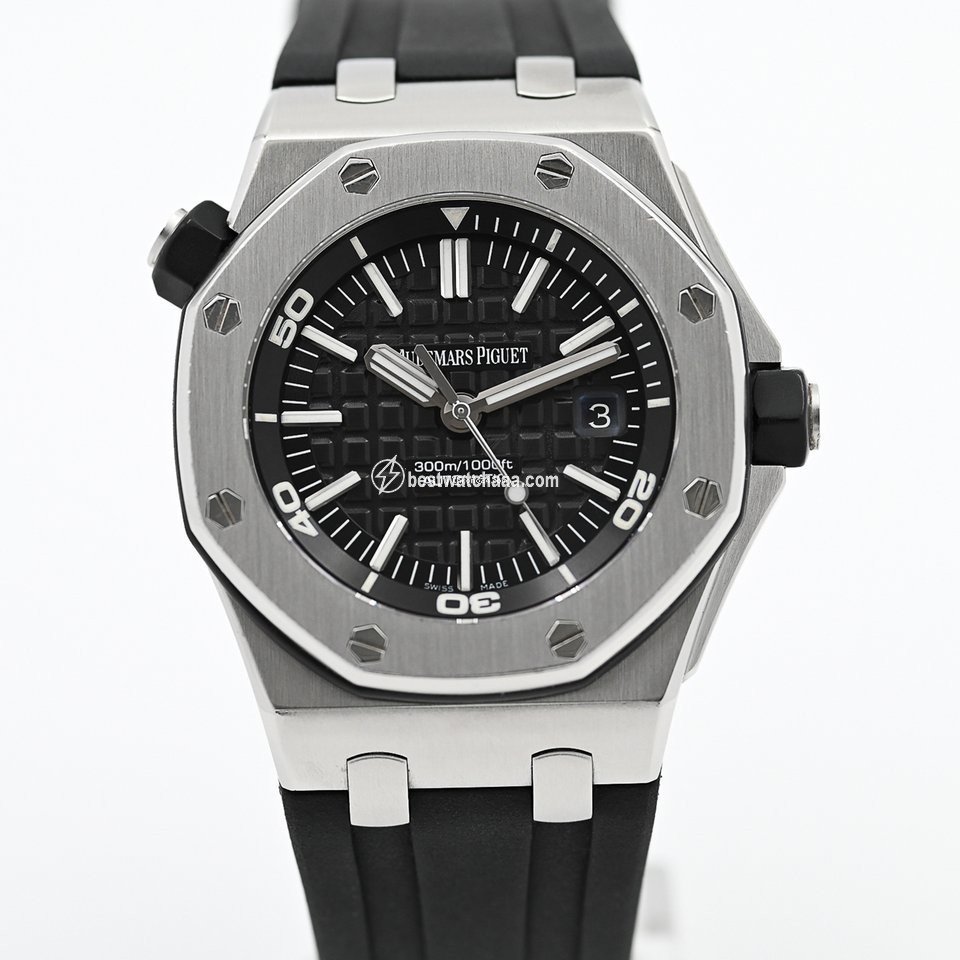 Audemars Piguet Royal Oak Offshore Diver Mens watch Unisex Steel 15703ST