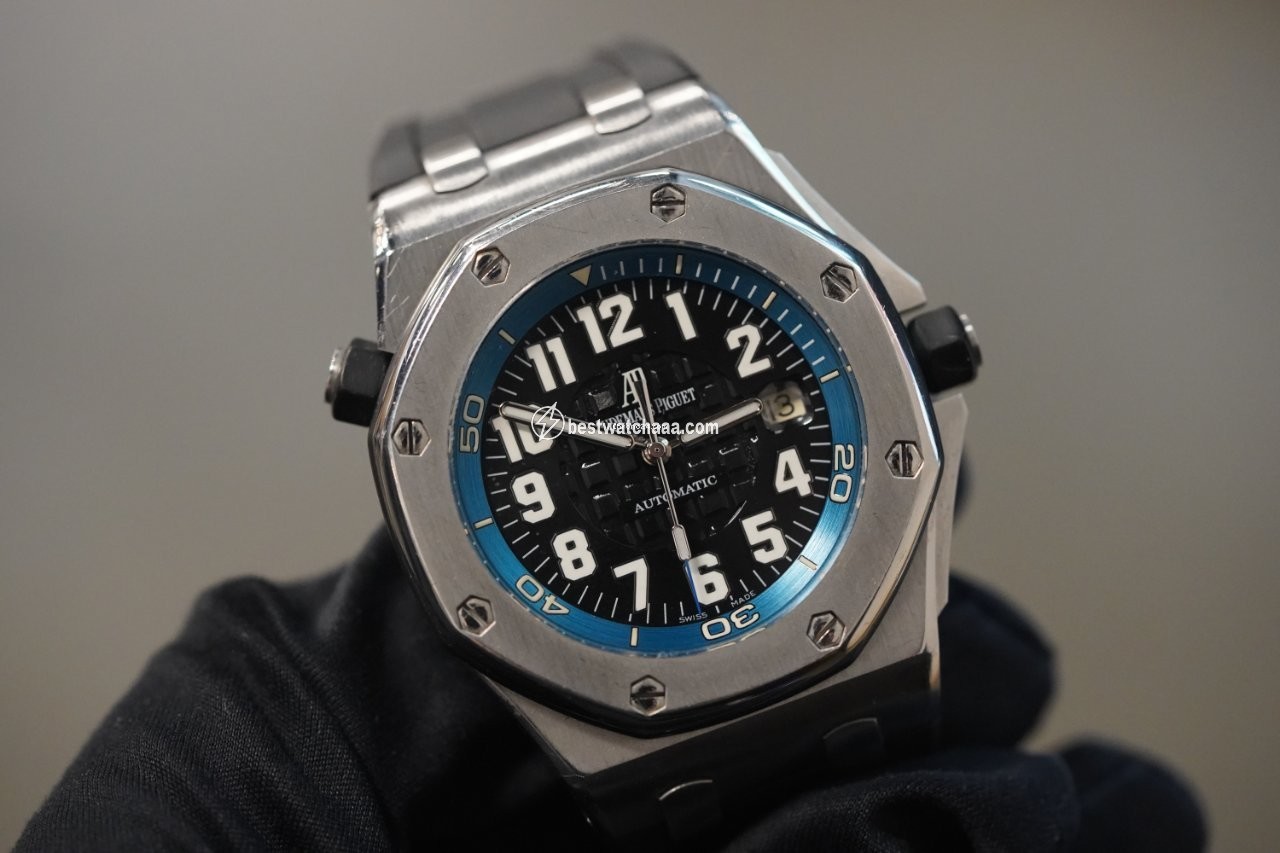 Audemars Piguet Royal Oak Offshore Diver Mens watch Unisex Automatic Titanium 15701ST.OO.D002CA.02 - gallery