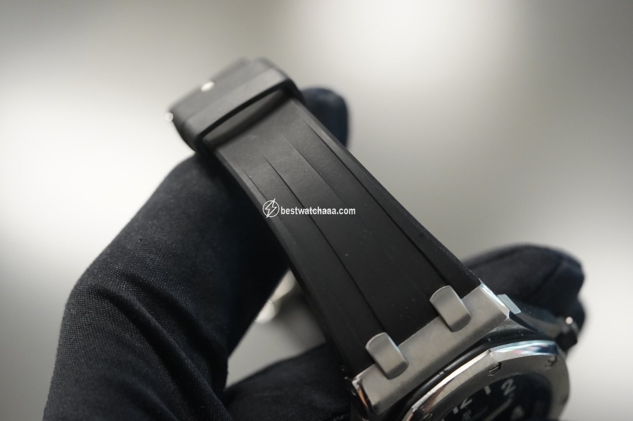 Audemars Piguet Royal Oak Offshore Diver Mens watch Unisex Automatic Titanium 15701ST.OO.D002CA.02 - gallery