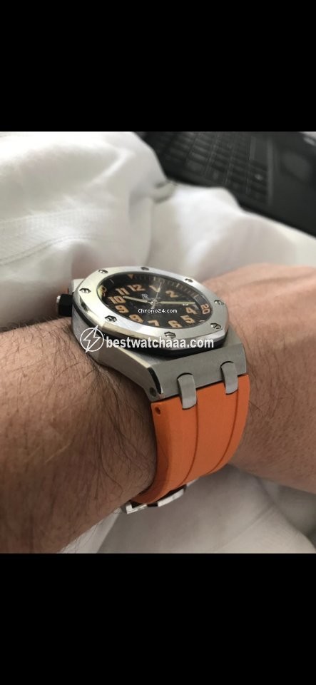 Audemars Piguet Royal Oak Offshore Diver Mens watch Unisex Automatic Steel 15701ST.OO.D002CA.01