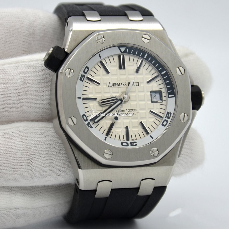 Audemars Piguet Royal Oak Offshore Diver Mens watch Unisex Automatic Steel 15710ST.OO.A002CA.02