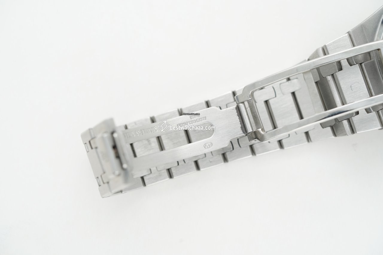 Audemars Piguet Royal Oak Dual Time Mens watch Unisex Automatic Steel 25730ST.OO.0789ST.07 - gallery