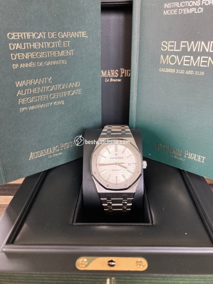 Audemars Piguet Royal Oak Selfwinding Mens watch Unisex Automatic Steel 15400ST.OO.1220ST.02