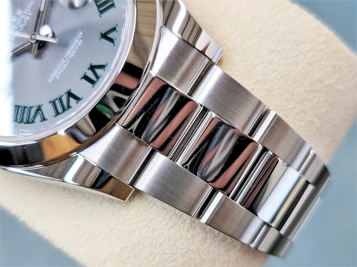 Superclone Rolex Datejust 41mm Rhodium Dial 126300 Wimbledon Oyster - gallery