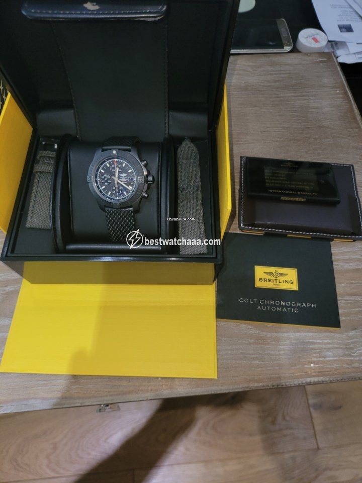 Breitling Colt Chronograph Automatic Mens watch Unisex Automatic Steel M1338810 BF01