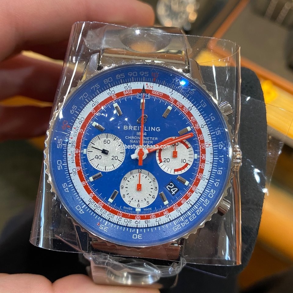 Breitling Navitimer 1 B01 Chronograph 43 Mens watch Unisex Automatic Steel AB01212B1C1A2