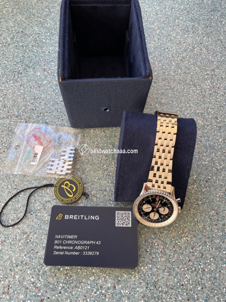 Breitling Navitimer 1 B01 Chronograph 43 Mens watch Unisex Automatic Steel AB0121211B1A1 - gallery