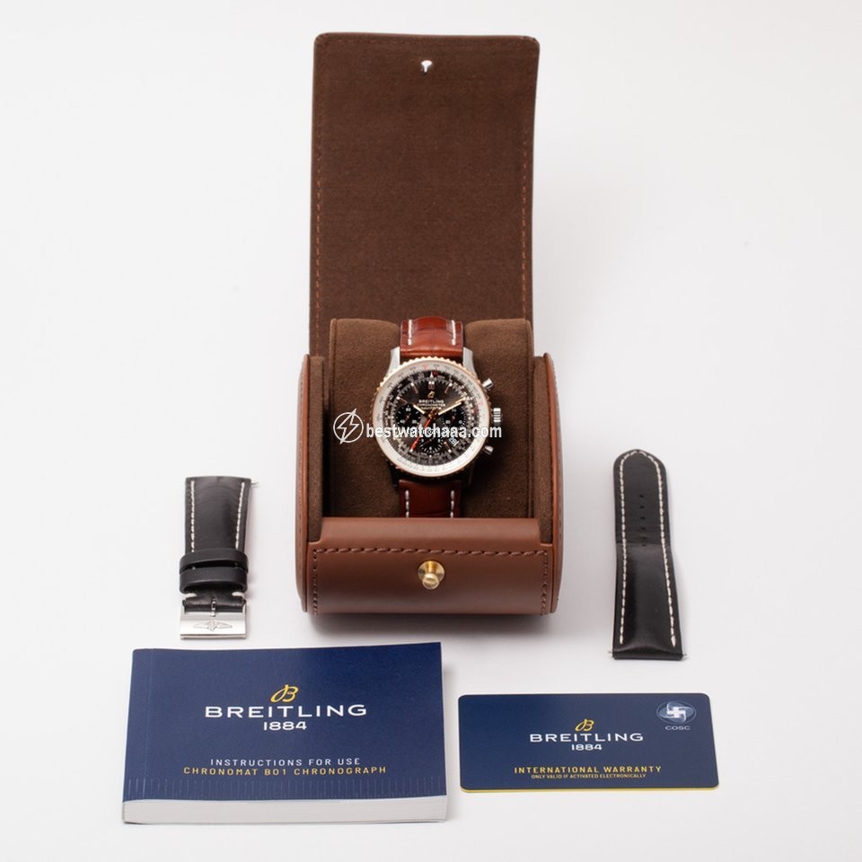 Breitling Navitimer 1 B01 Chronograph 43 Mens watch Unisex Automatic Gold Steel UB0121211F1P1 - gallery