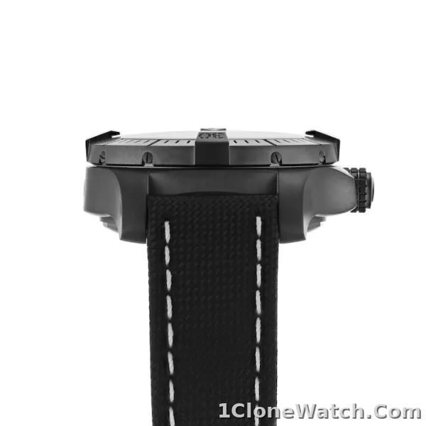 Breitling Avenger Men Automatic Black Leather Watch V17319101B1X2