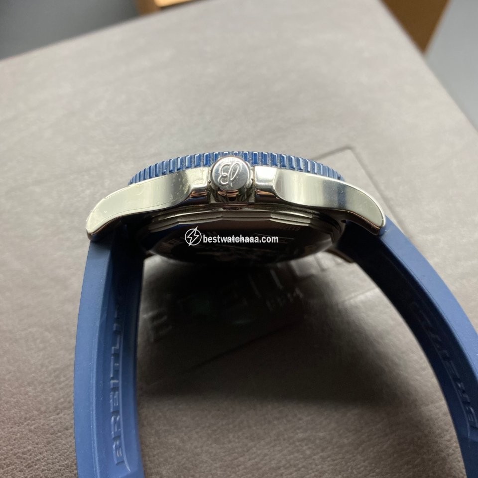 Breitling Superocean 44 Mens watch Unisex Automatic Steel Y1739316 C959 158S - gallery