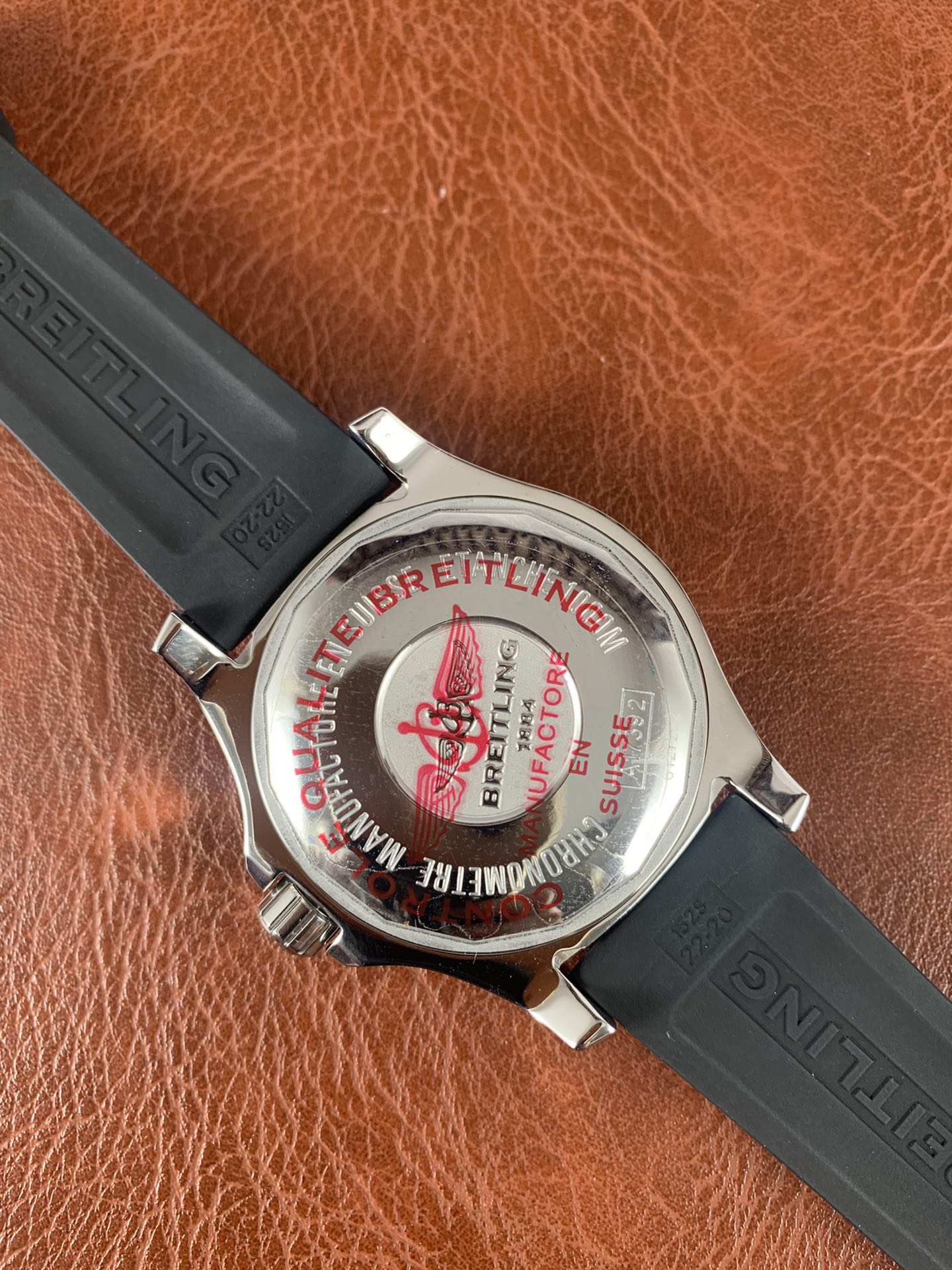 Breitling Superocean II Volcano 44 A17392D71B1S2 - gallery