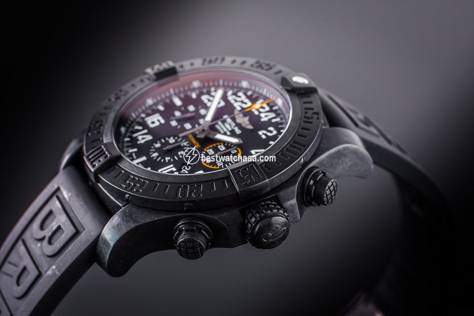 Breitling Avenger Hurricane Mens watch Unisex Automatic XB1210 - gallery