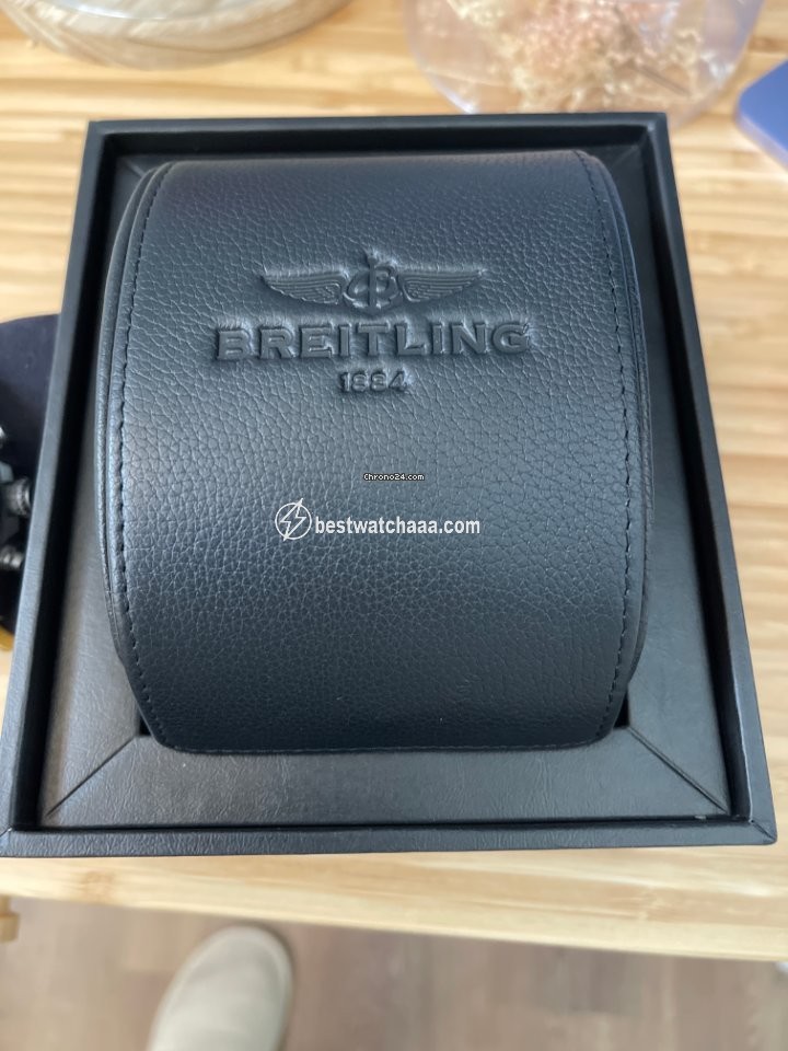 Breitling Avenger Hurricane Mens watch Unisex Automatic Steel XB1210E4 BE89 257S X20D.4 - gallery