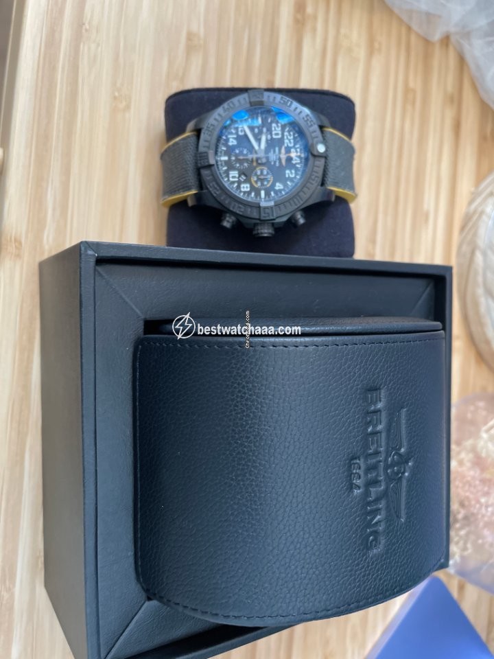 Breitling Avenger Hurricane Mens watch Unisex Automatic Steel XB1210E4 BE89 257S X20D.4 - gallery