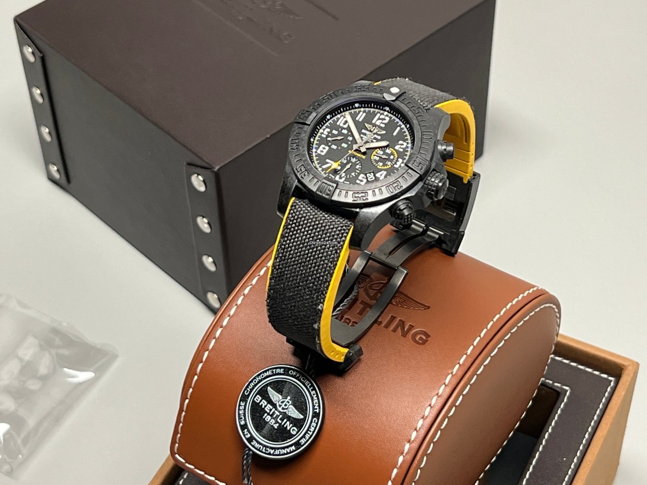 Breitling Avenger Hurricane Mens watch Unisex Automatic XB0180E4 BF31 284S - gallery