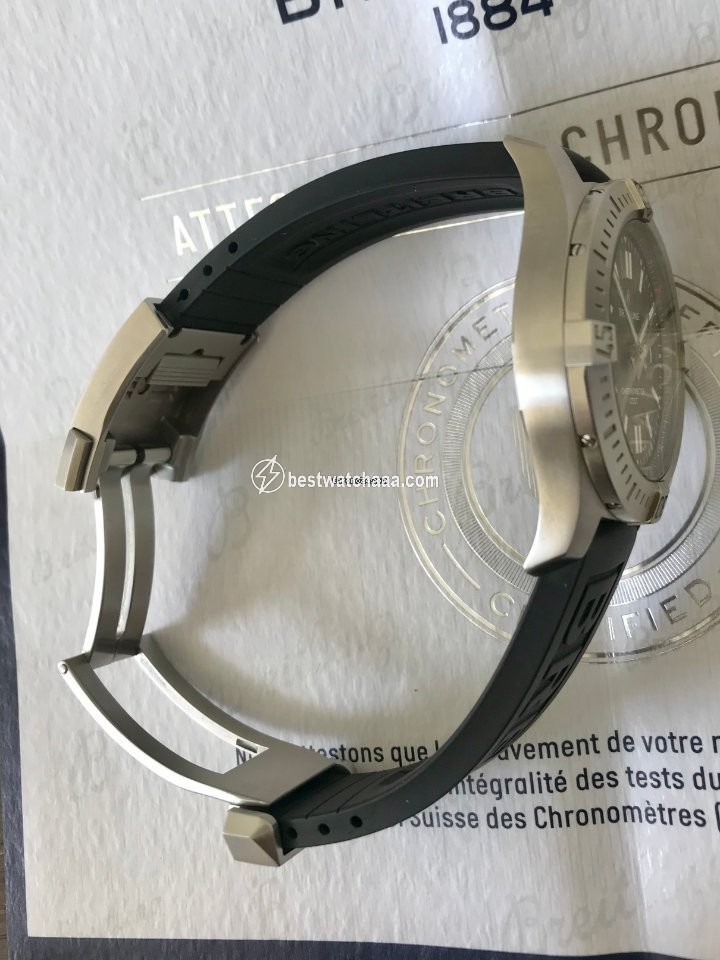 Breitling Chronomat Colt Mens watch Unisex Automatic Steel A17313101F1S1 - gallery