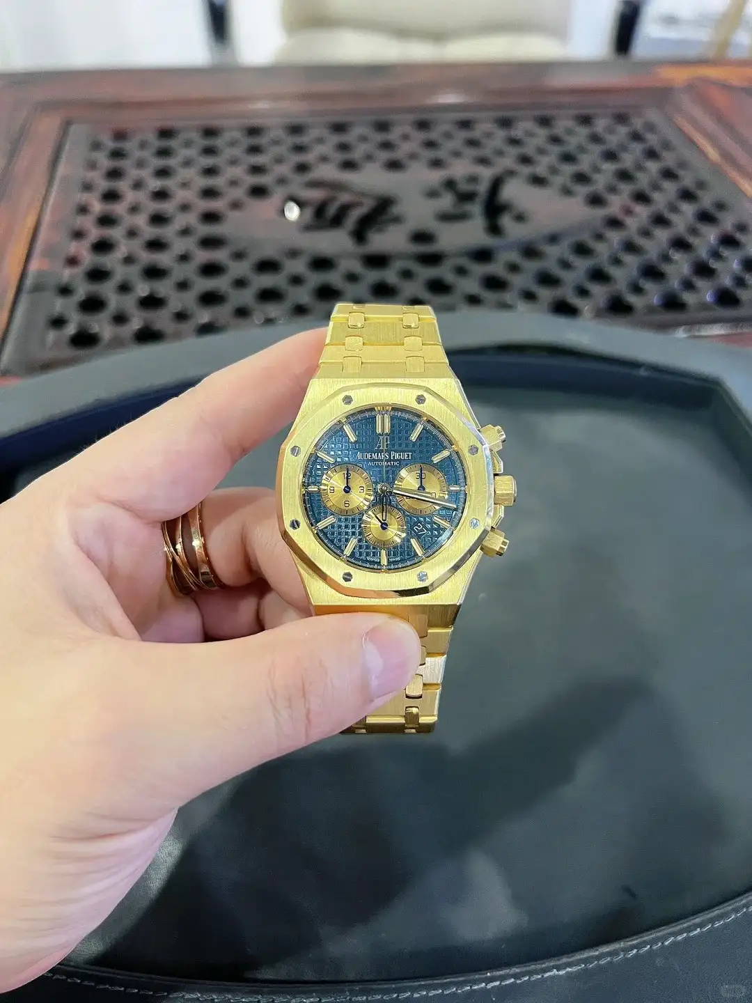 Audemars Piguet Royal Oak Offshore Selfwinding Chronograph Blue 26331BA.OO.1220BA.01 - gallery