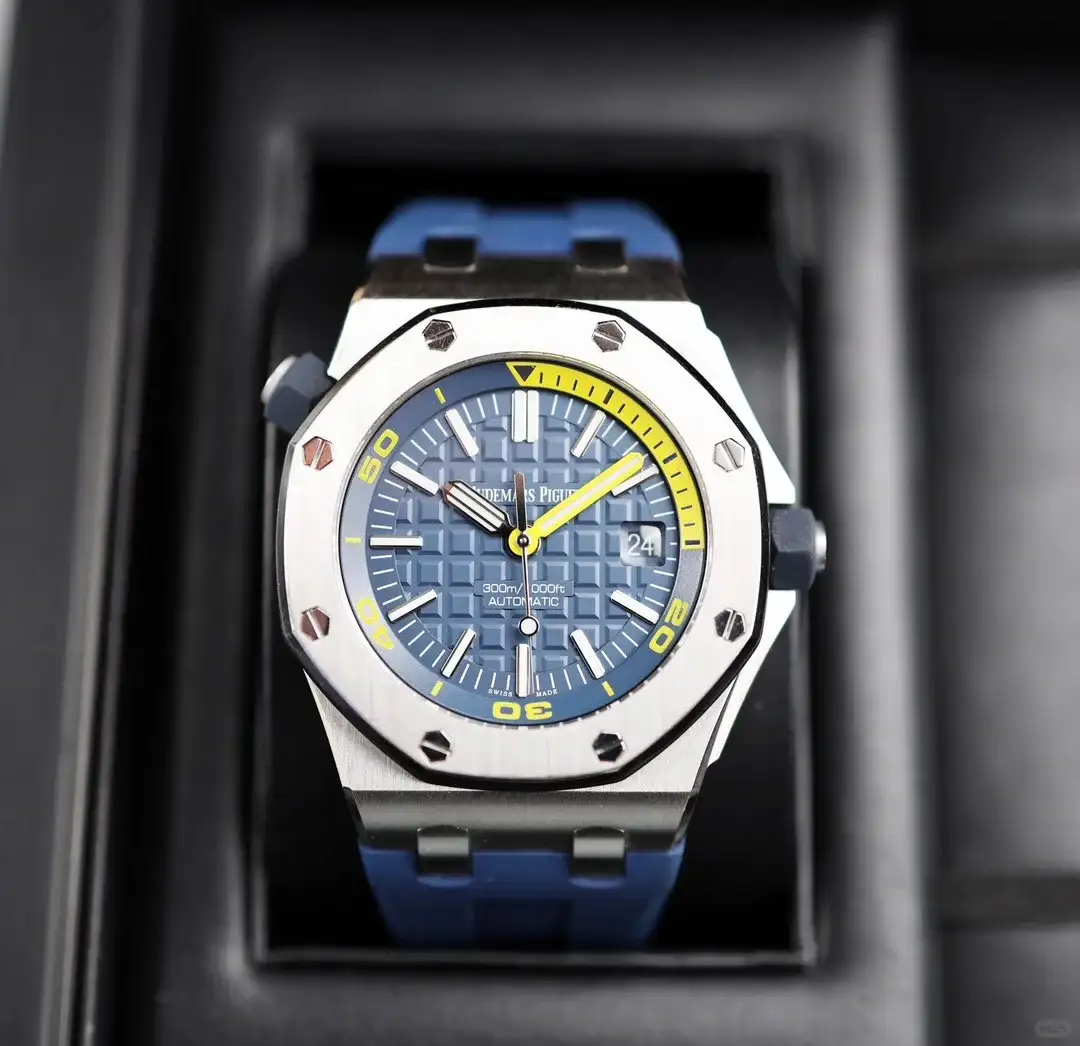Audemars Piguet Royal Oak Offshore Diver Chronograph Blue 26703ST.OO.A027CA.01 - gallery