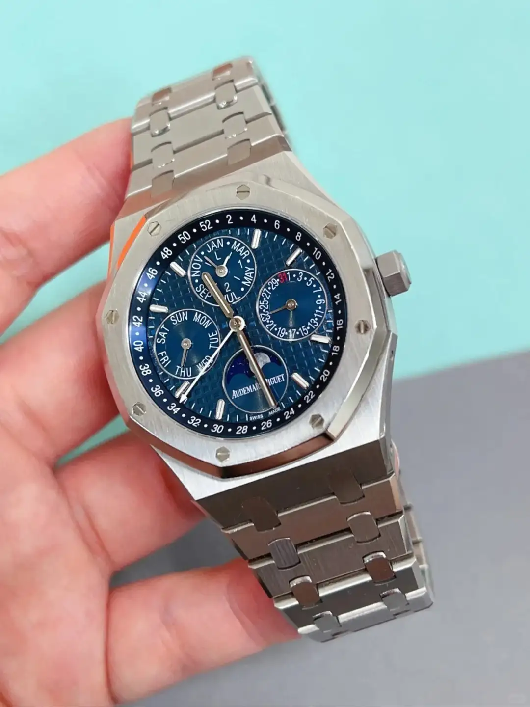 Audemars Piguet Royal Oak Perpetual Calendar Blue 26574ST.OO.1220ST.02 - gallery