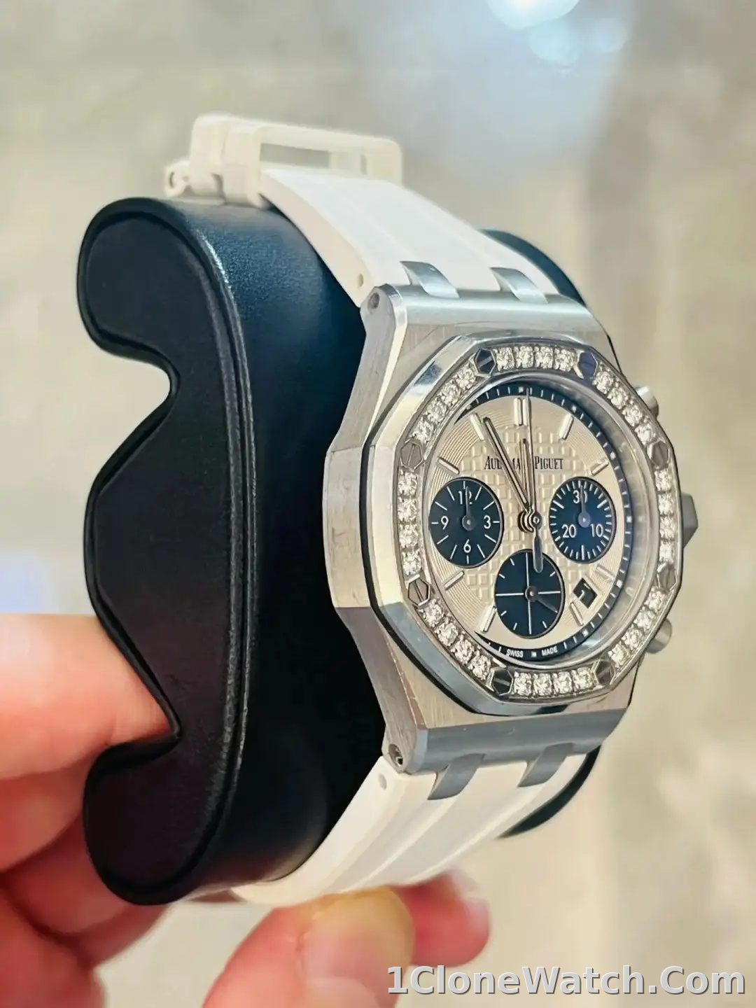 Audemars Piguet Royal Oak Offshore Selfwinding Chronograph Silver 26231ST.ZZ.D010CA.01