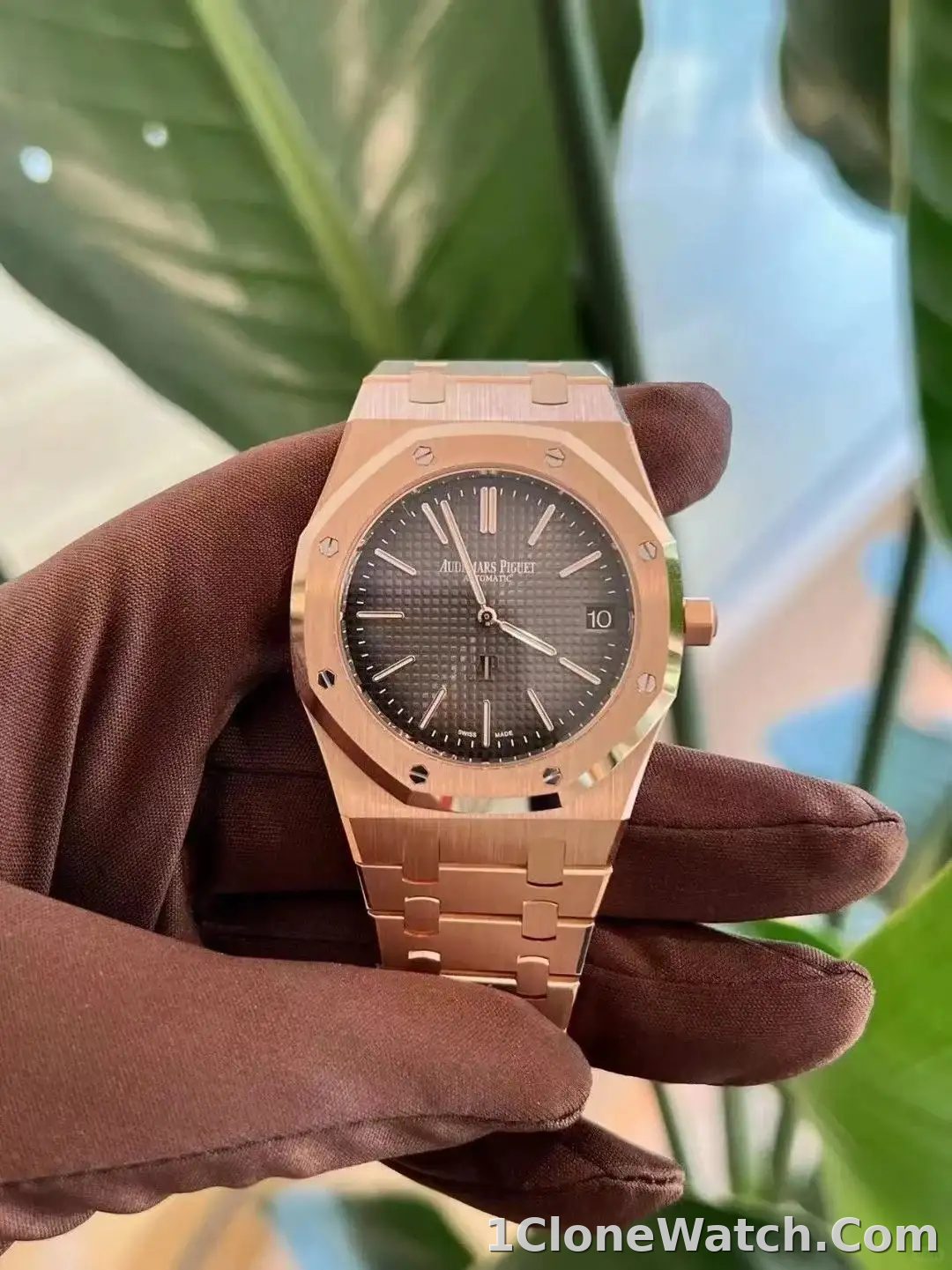 Audemars Piguet Royal Oak Quartz Brown 67650OR.OO.1261OR.01