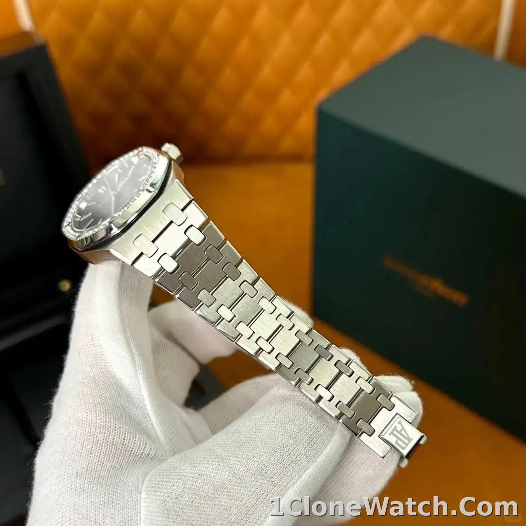 Audemars Piguet Royal Oak Selfwinding Black 15451ST.ZZ.1256ST.01