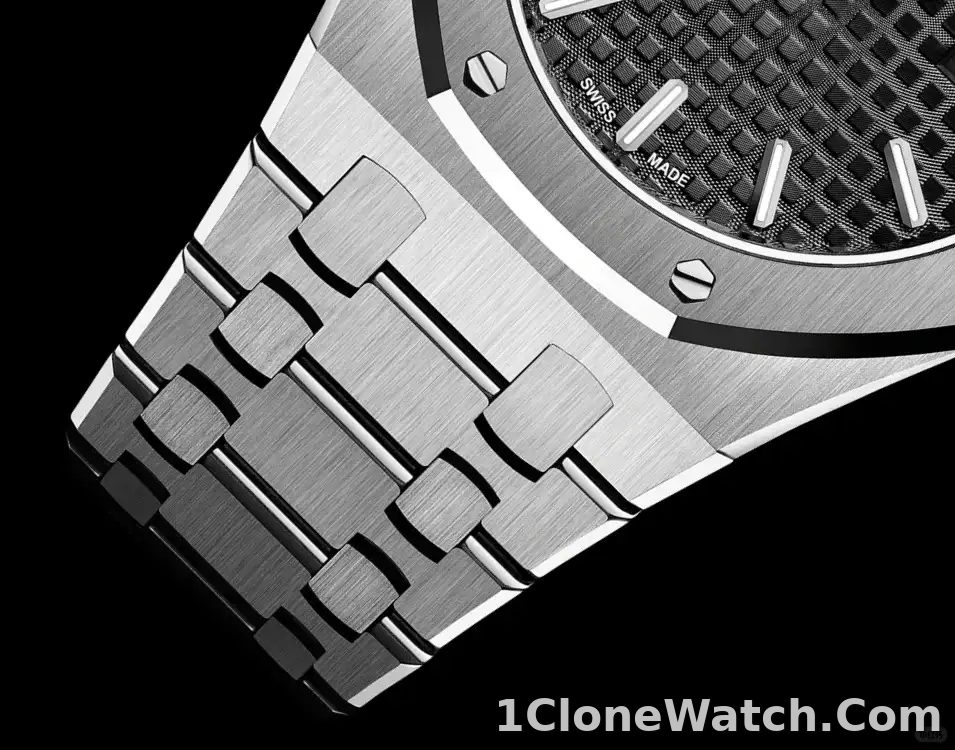 Audemars Piguet Royal Oak Quartz Black 67650ST.OO.1261ST.01