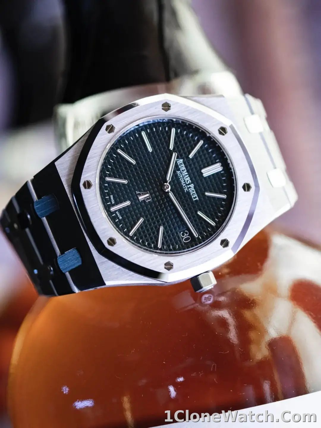 Audemars Piguet Royal Oak Jumbo Extra-Thin Blue 15202ST.OO.1240ST.01