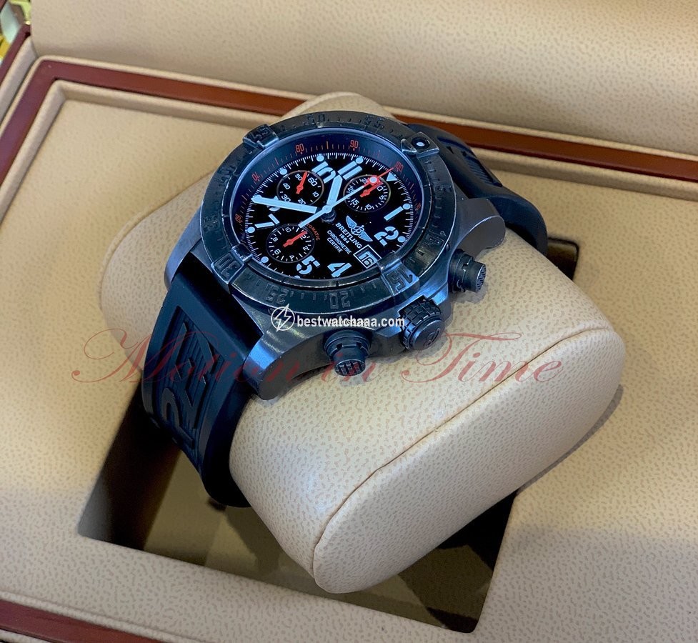 Breitling Avenger Skyland Mens watch Unisex Automatic Steel M1338010.B864 - gallery