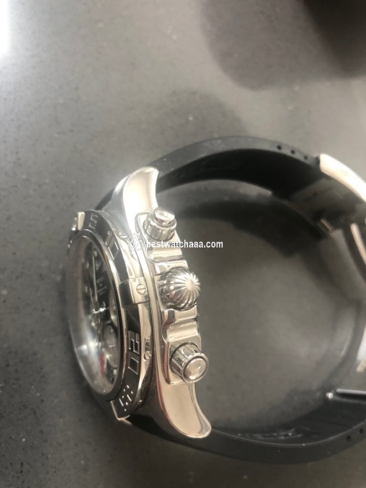 Breitling Chronomat GMT Mens watch Unisex Automatic AB041012 BA69 - gallery