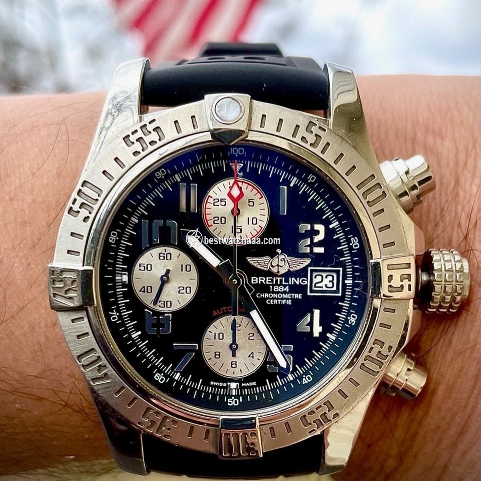Breitling Avenger II Mens watch Unisex Automatic Steel A1338111 BC33 170A