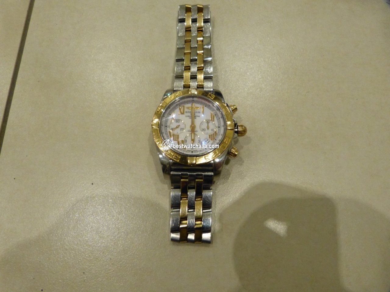 Breitling Chronomat 44 Mens watch Unisex Automatic Gold Steel CB 0110 - gallery