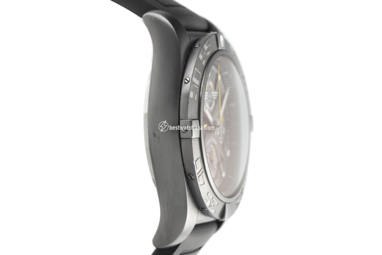 Breitling Chronomat 44 Mens watch Unisex Automatic Steel MB0110 - gallery