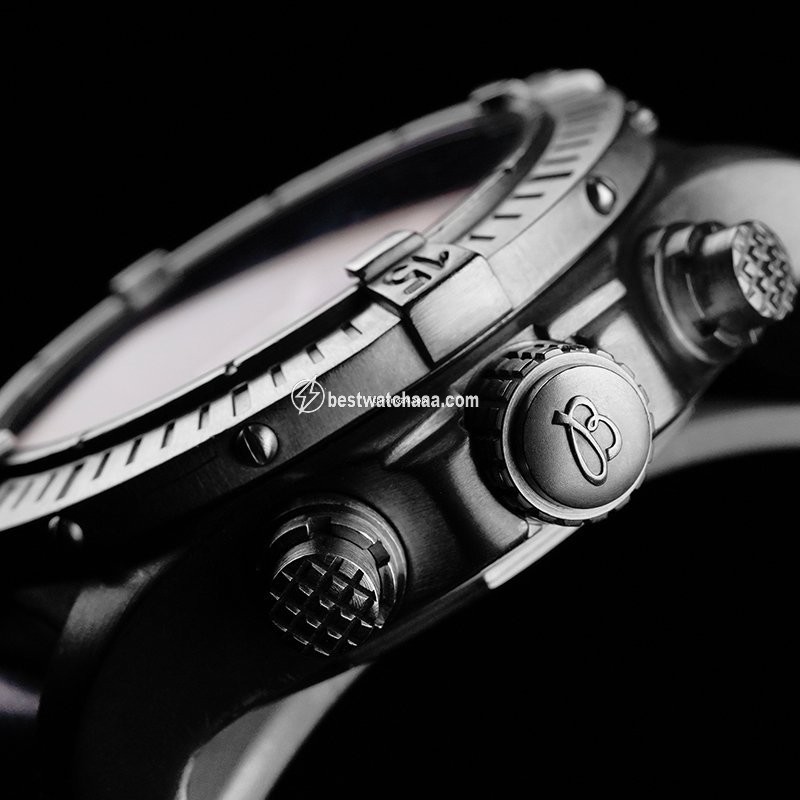 Breitling Avenger Mens watch Unisex Automatic E13360 - gallery