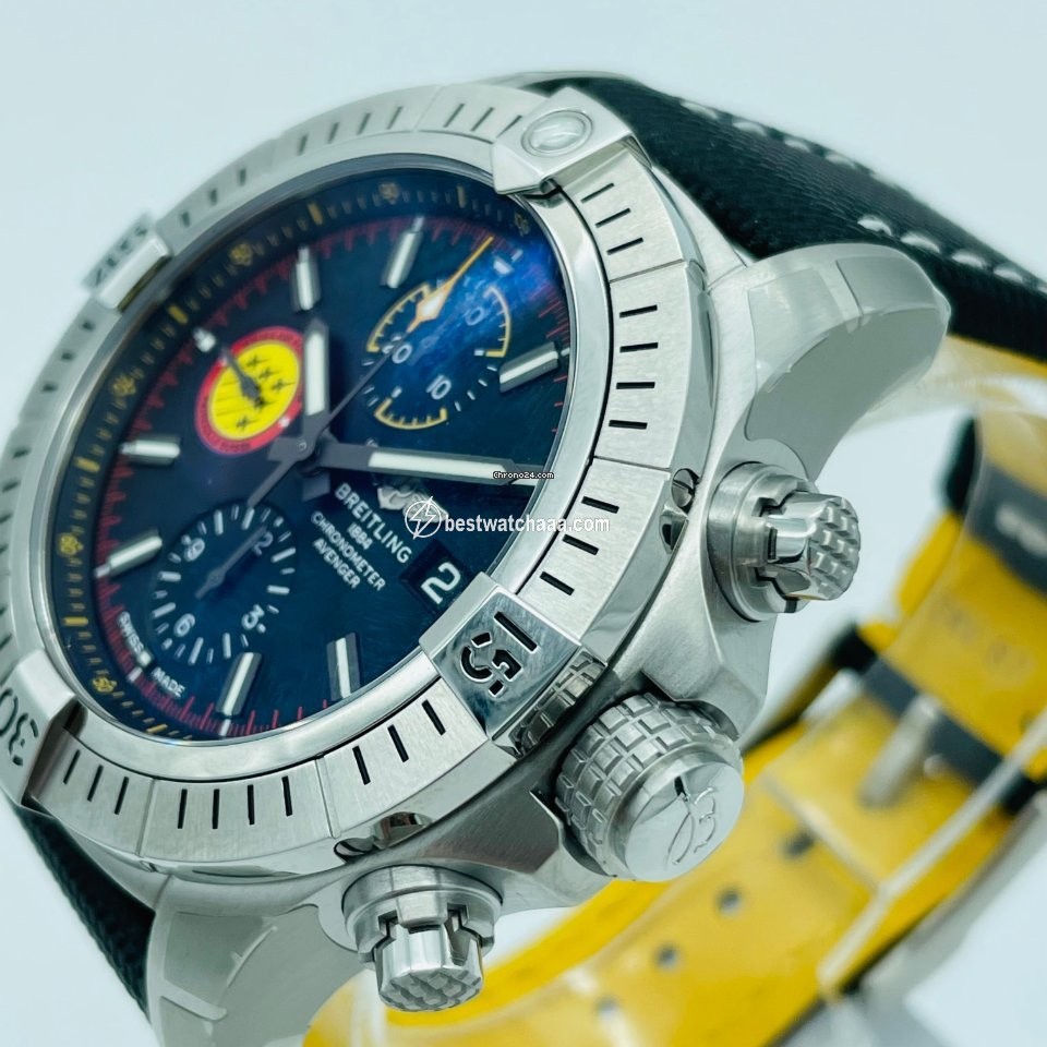 Breitling Avenger Steel A133171A1B1X1 - gallery