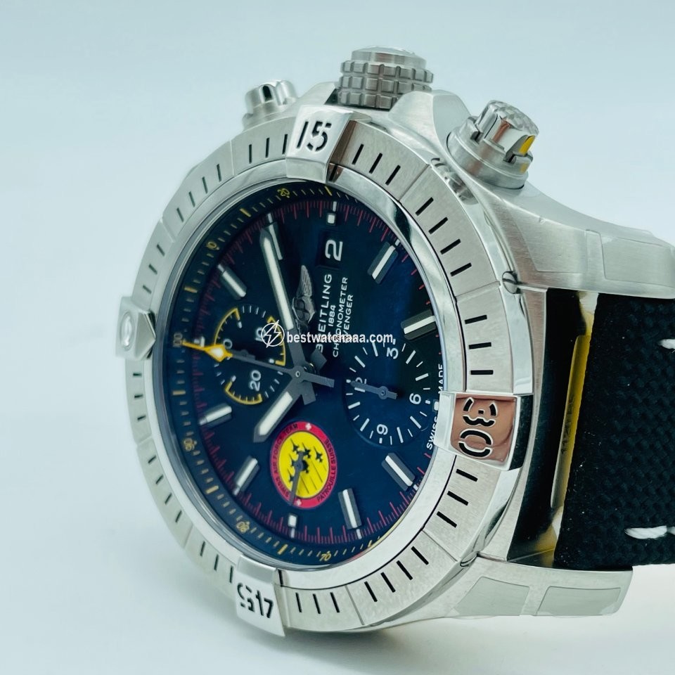 Breitling Avenger Steel A133171A1B1X1 - gallery