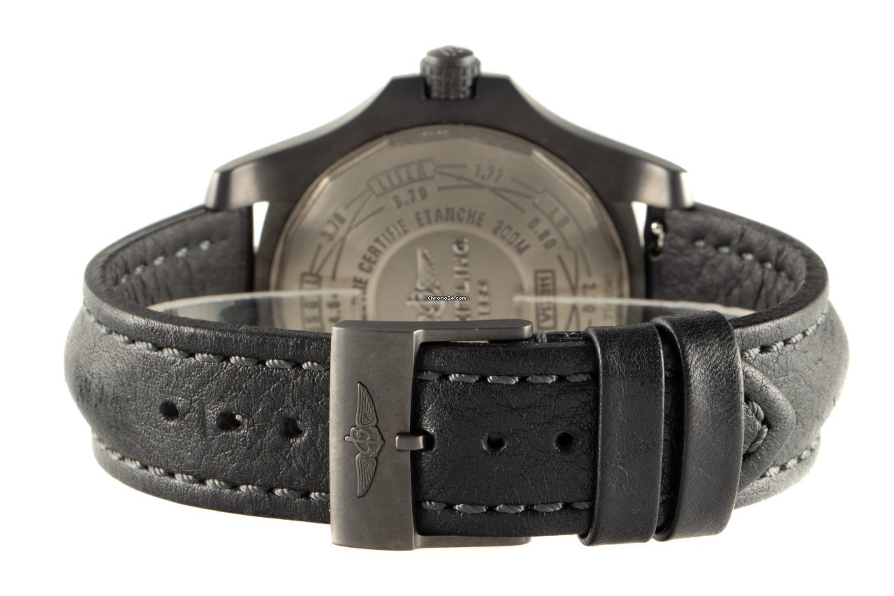 Breitling Avenger Blackbird 44 Mens watch Unisex Automatic Titanium V17311 - gallery