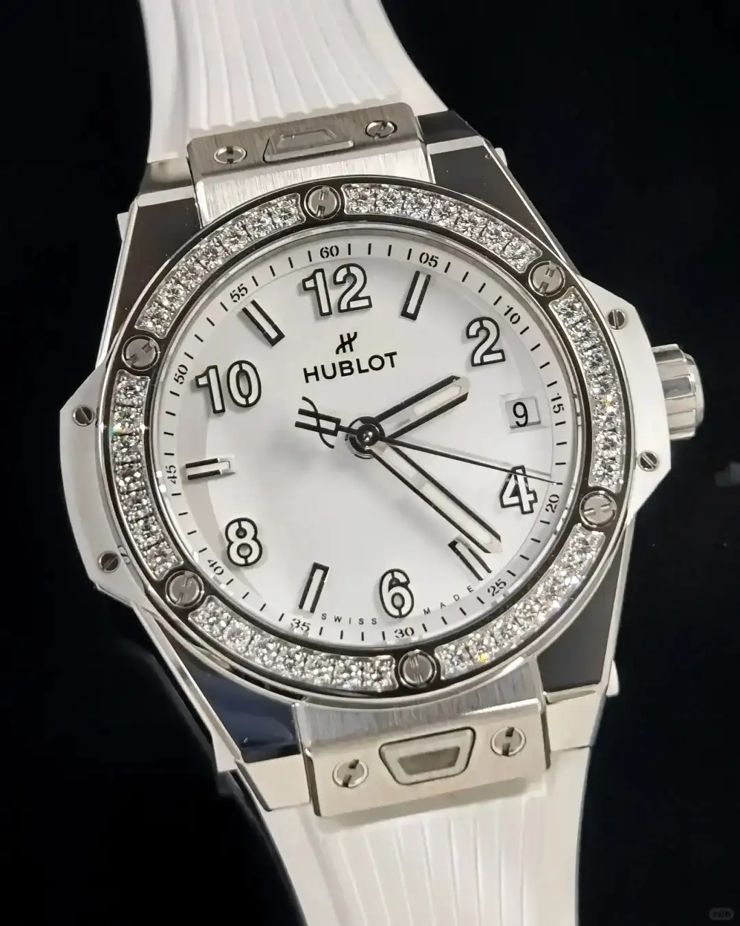 Hublot Big Bang Women Automatic White Rubber Watch 465.SE.2010.RW.1204 - gallery