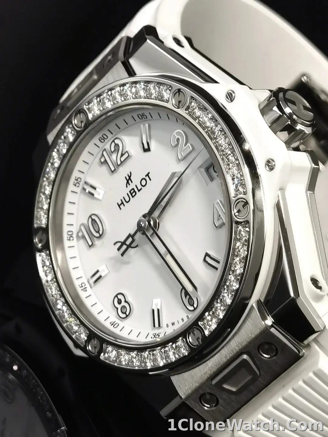 Hublot Big Bang Women Automatic White Rubber Watch 465.SE.2010.RW.1204