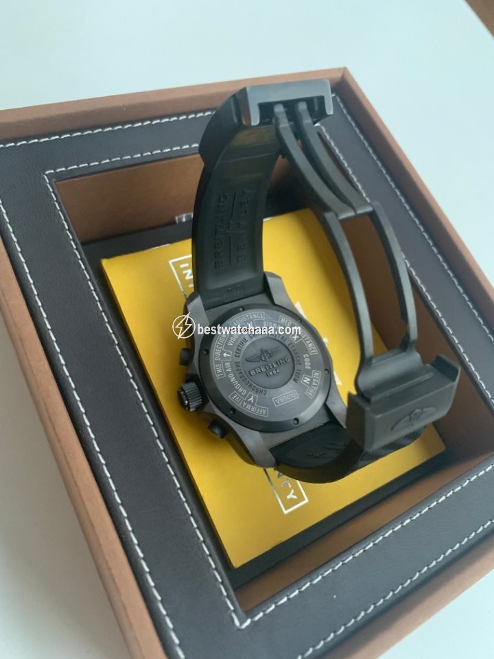 Breitling Cockpit B50 Mens watch Unisex Quartz VB50109U BE29 - gallery