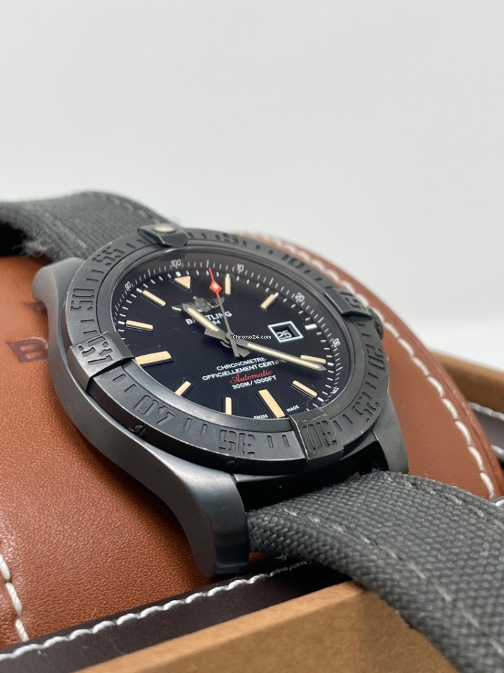 Breitling Avenger Blackbird Mens watch Unisex Automatic Titanium V1731010 BD12 100W - gallery