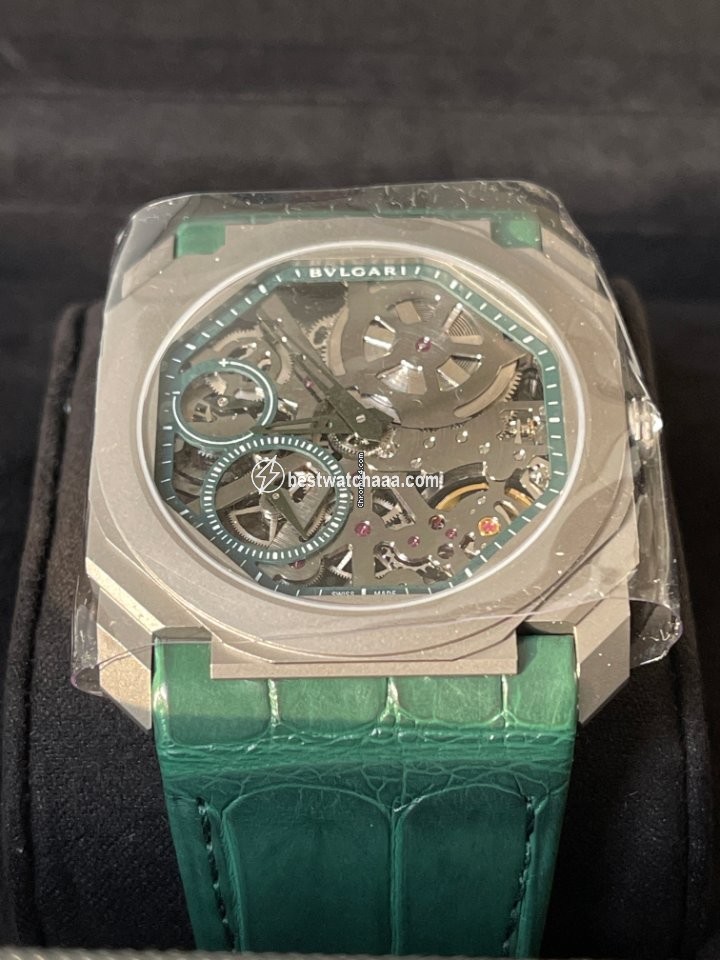 Bulgari Octo Mens watch Unisex Manual winding Titanium 103001 - gallery