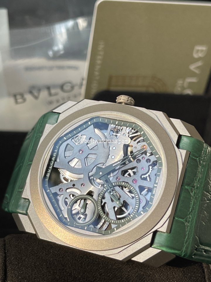 Bulgari Octo Mens watch Unisex Manual winding Titanium 103001 - gallery
