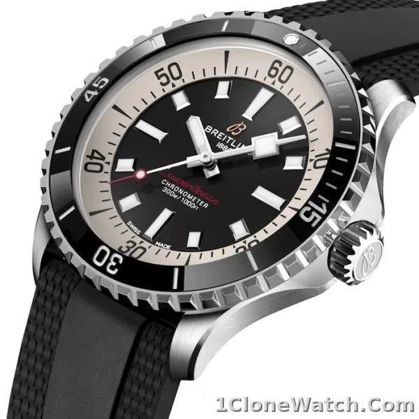 Breitling Superocean Men Automatic Black Rubber Watch A17375211B1S1 - detail
