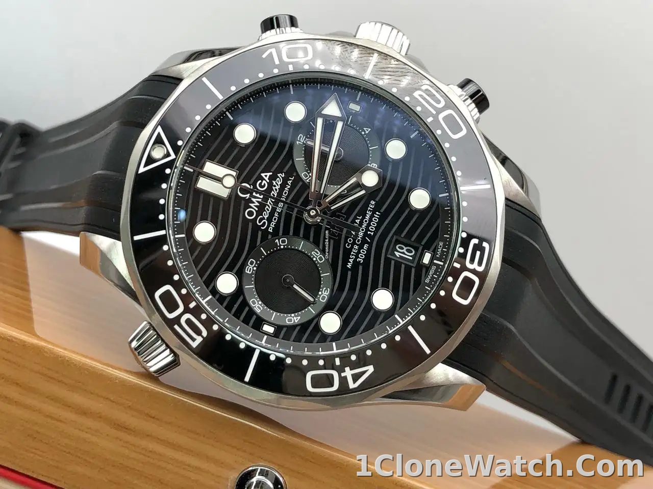Omega Seamaster Men Automatic Black Rubber Watch O21032445101001