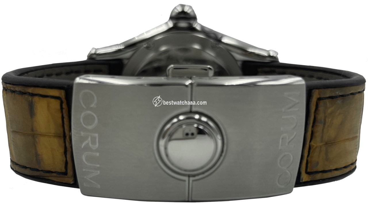 Corum Bubble Mens watch Unisex Quartz Steel 163.250.20 - gallery